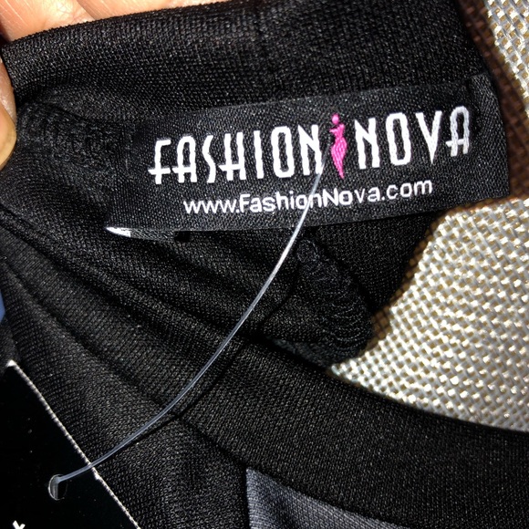 FASHIONNOVA Top‎ - Picture 3 of 7